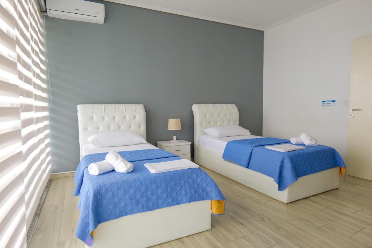 Oceanic Overview Suites Sarandë エクステリア 写真